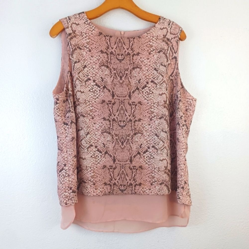 Rose & Olive Womens XL Lined Sleeveless Beige Pink Snakeskin Print Blouse